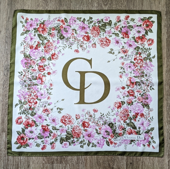 Christian Dior silk scarf - Picture 2 of 7